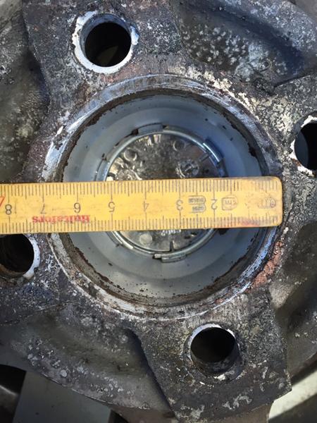 Hvilken centreringsring skal i her !!? Hjælp ! Billedet viser mål