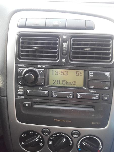 Radio i Toyota Aventis