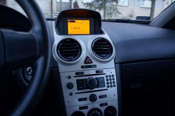 Opel Corsa OPC D Stereo CD60