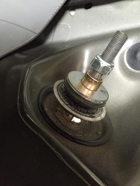 Peugeot 107 undervogn