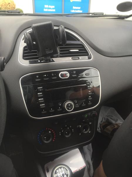  Problemer med Fiat Punto bilradio. Ingen output?