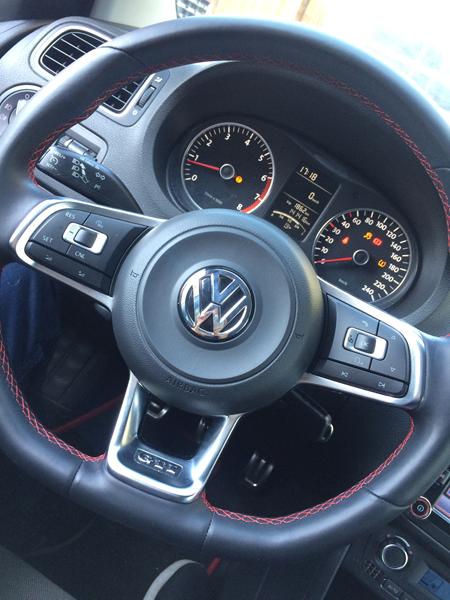 VW polo mont, af ny GTI rat med instrumentfejl?