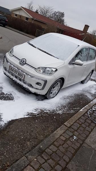 Den bedste voks til en hvid bil? flydende eller paste?