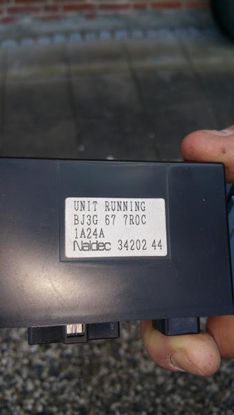 Mazda 323f intet baglys