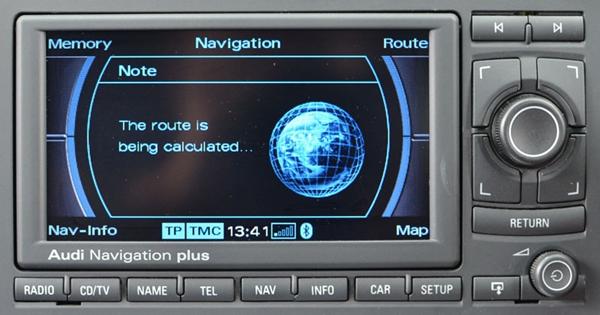RNS-E Audi Navigation plus A4 B7 bluetooth?
