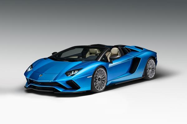 News Lamborghini Aventador S  Roadster og Lotus