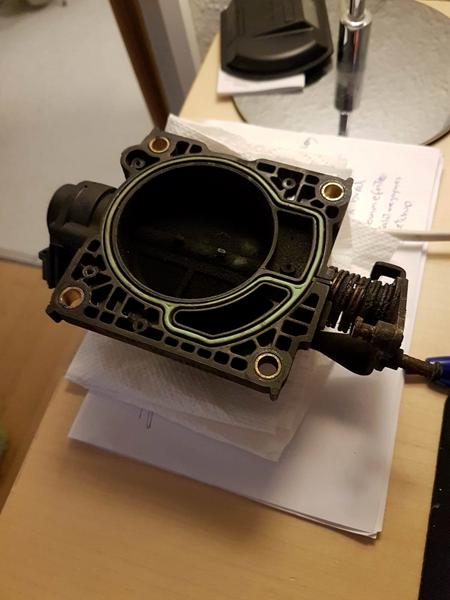 rens af gasspjæld mazda 6