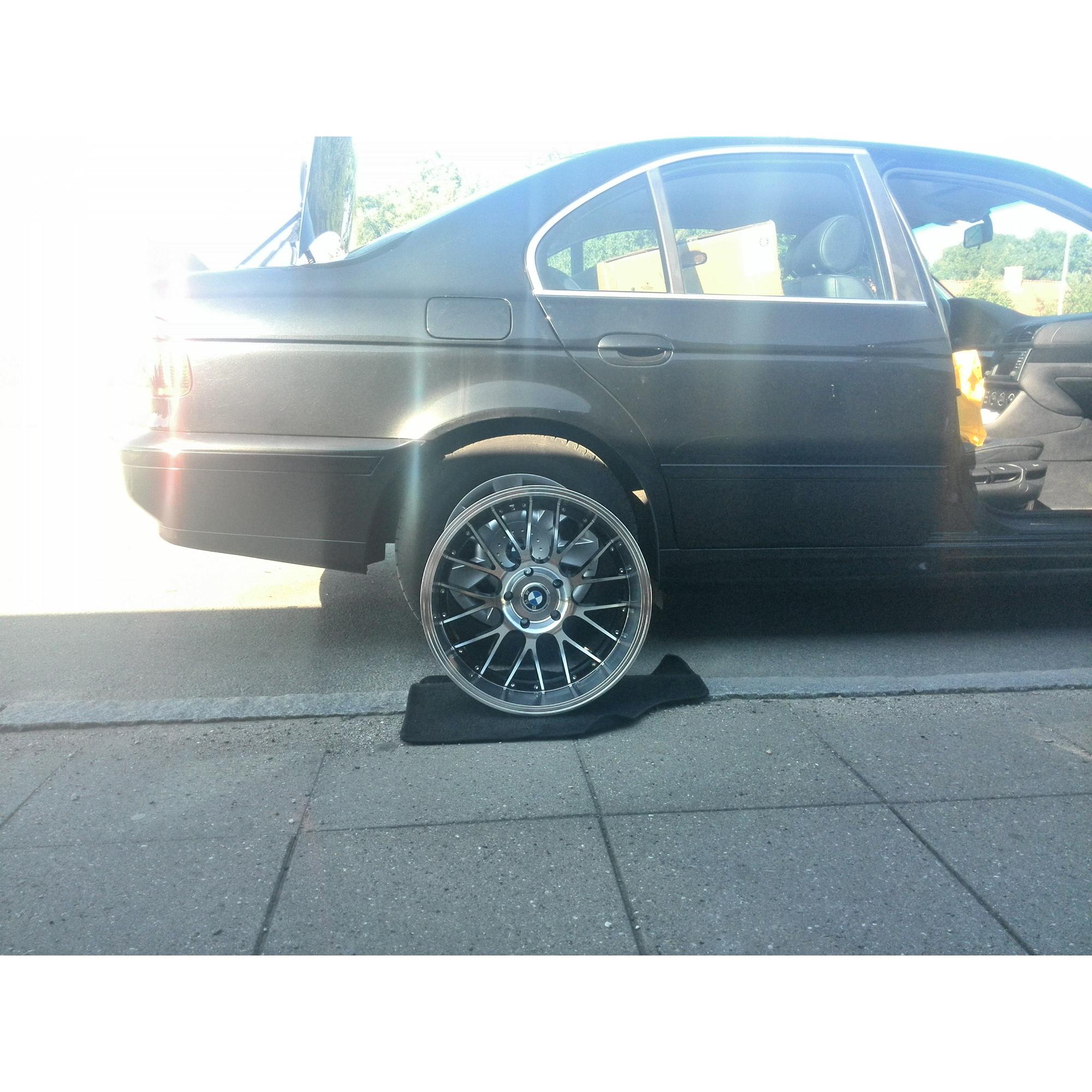 Brug af en computer Raffinere Bagvaskelse ET på BMW E36 og E46 fælge - Skrevet af Christian V