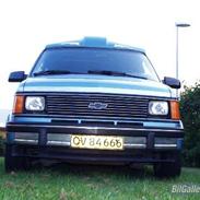 Chevrolet Astro - 10 per. bus