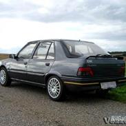 Peugeot 309