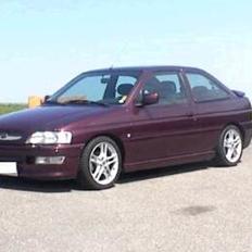 Ford Escort 1.8i Sport 16V