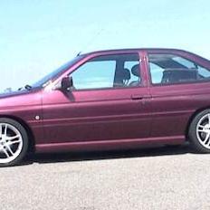 Ford Escort 1.8i Sport 16V