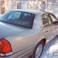 Amerikaner Ford Crown Victoria LX