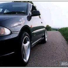 Mitsubishi Colt 1.6 GLXi Bullet