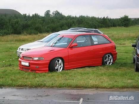Opel Astra GSI 16v (solgt) billede 1