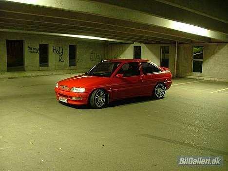 Ford Escort 1.8 dkp cl ! billede 1