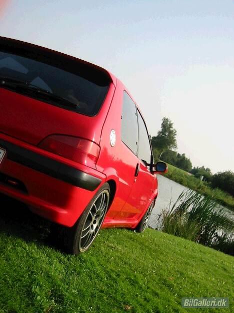 Peugeot 106 1,6 GTI 16v **SOLGT** billede 3