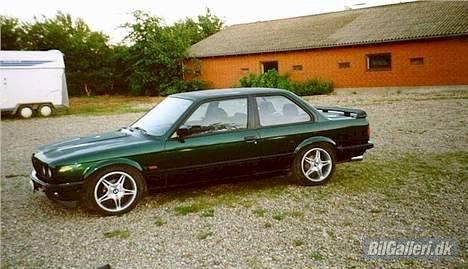 BMW 320i (Solgt) billede 1