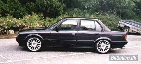 BMW E30 billede 2
