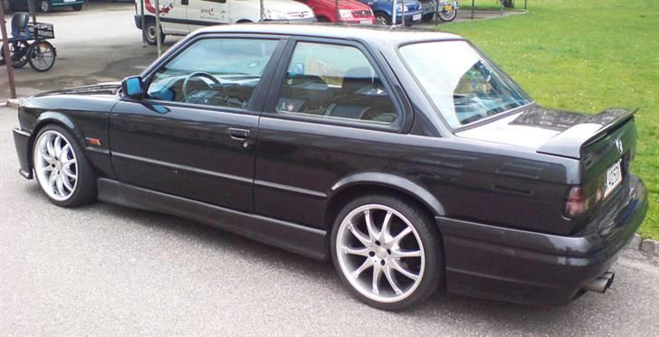 BMW 325i 2,8 24v Solgt billede 2