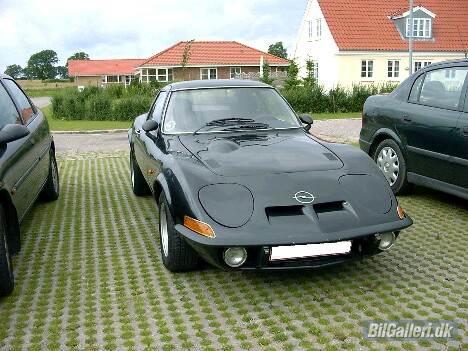 Opel GT-AL*SOLGT* - Før vinterhi.. :) Sku gerne komme til at se sån ud igen og uden rust.. :D billede 1