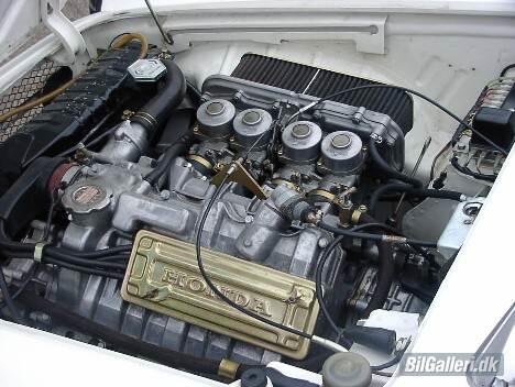 Honda S800 Coupé - 791 ccm, DOHC motor der yder 70 HK billede 2