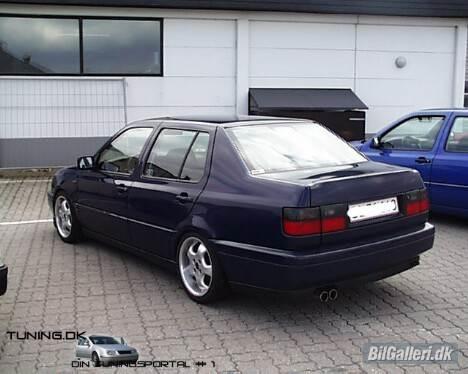 VW Vento 1,8 cl "Solgt" billede 4