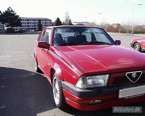 {{currentPhoto.altText}} billede {{currentPhoto.number}}