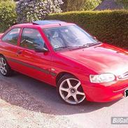 Ford Escort 1.6 16V