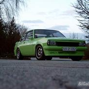 Opel ascona b