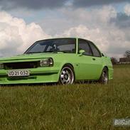 Opel ascona b