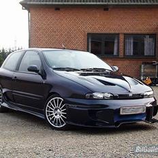 Fiat Bravo JTD105GT - Hugget op