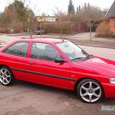Ford Escort 1.6 16V