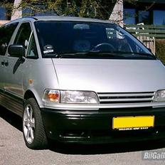Toyota Previa 2,4