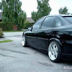 Opel Vectra B*Den sorte*