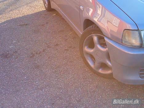 Peugeot 106 Rally - Hjemlavet discant huller ved sidespejlet billede 8