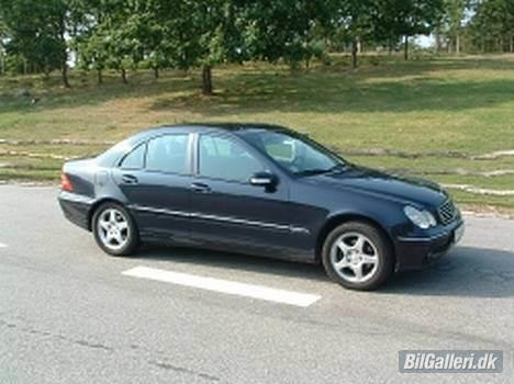 Mercedes Benz C220 CDI - Dette er min firmabil. billede 2