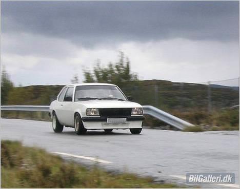 Opel Ascona B billede 2