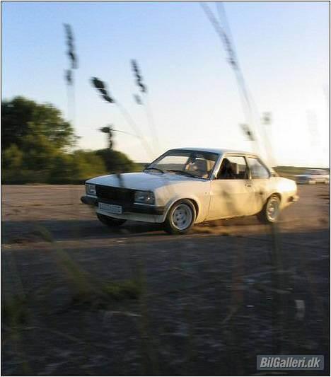 Opel Ascona B billede 10