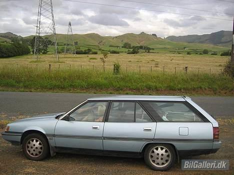 Mitsubishi Magna SE (afhændet) - Den ideelle feriebil! billede 2