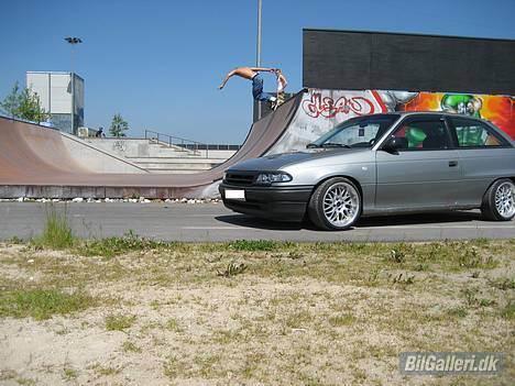 Opel Astra F *Solgt* - 9x16".. total tysker stil!! billede 1