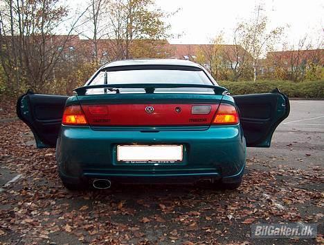 Mazda 323F billede 6