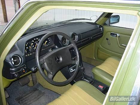 Mercedes Benz 200 w123 billede 2