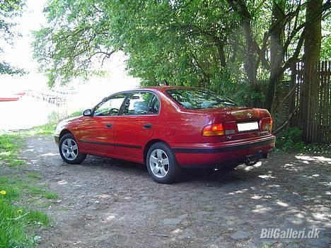 Toyota Carina E XLi billede 3