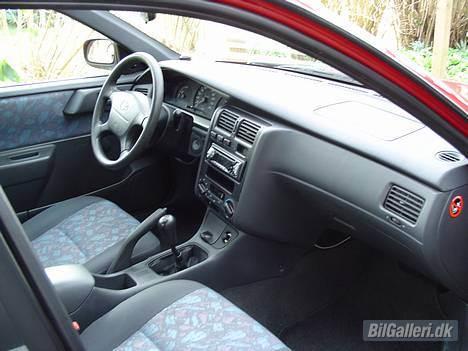 Toyota Carina E XLi billede 6