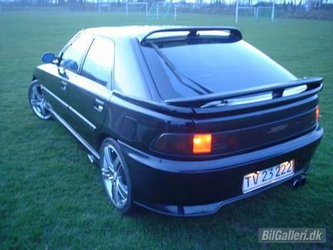 Mazda 323f 1.8 gt (solgt) billede 2