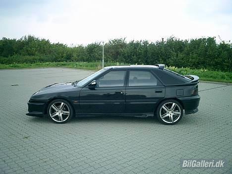 Mazda 323f 1.8 gt (solgt) billede 9