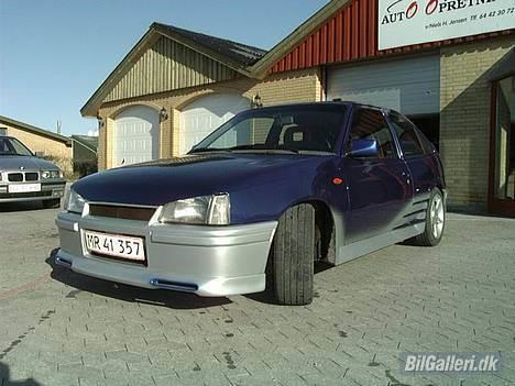 Opel Kadett E billede 1