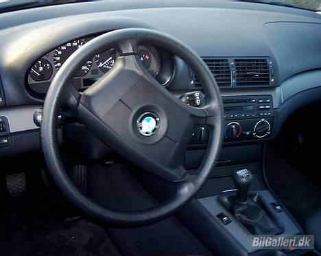 BMW 325 billede 6