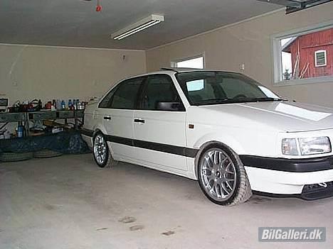 VW Passat 35 i billede 2